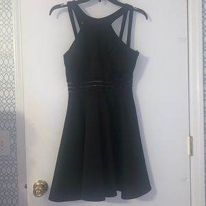 size 5 flowy and satin dress with mesh in the middle